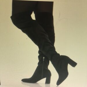 Elegant Black Knee-High Women's Boots